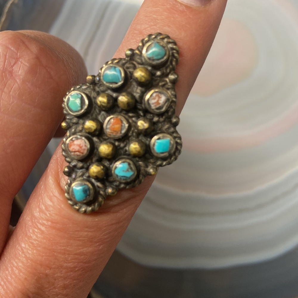 Tibetan Turquoise and Coral Handmade Ring - Picture 3 of 8